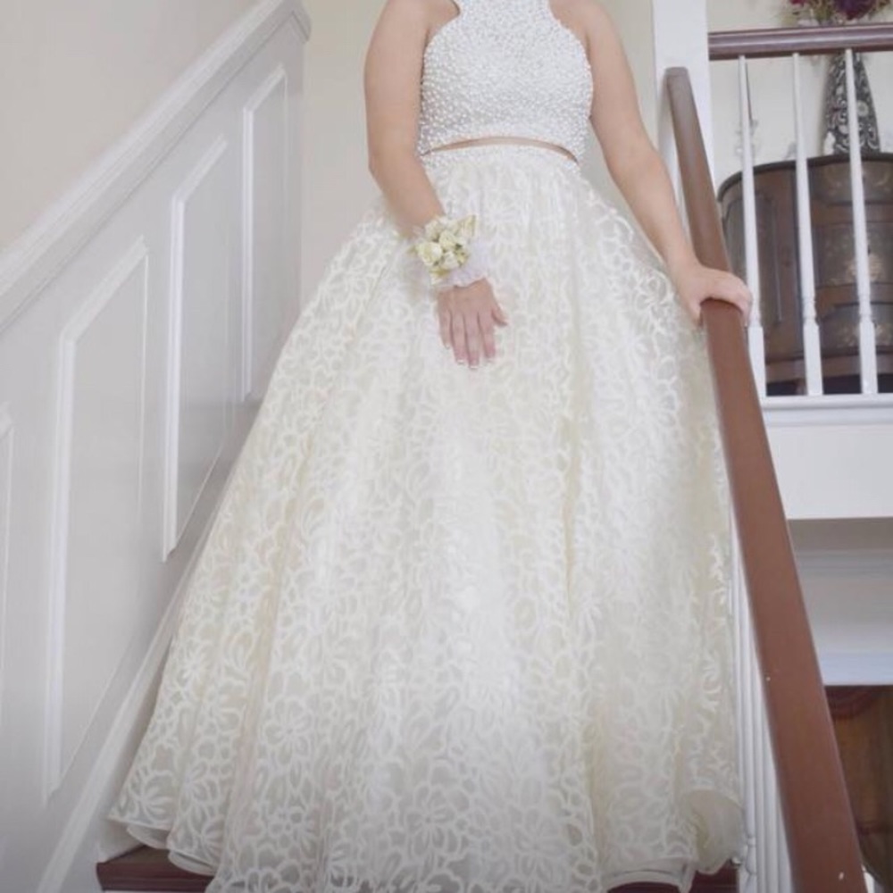 Prom dress